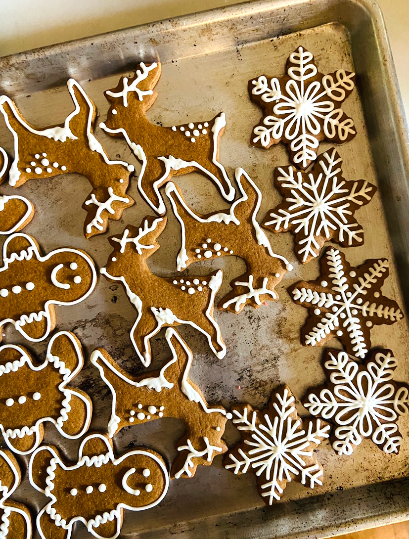 tray of iced gingerbread cookies alyssa wernick food stylist styling dallas tx